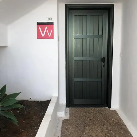 Chao Portonovo Apartment